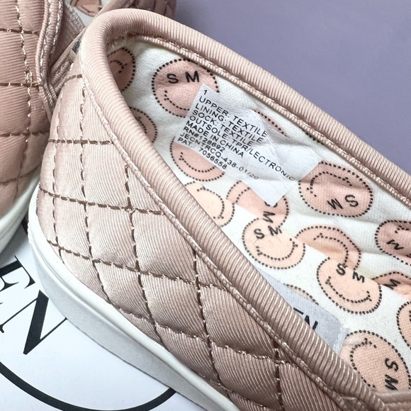 Steve Madden NIB blush pink slip on shoe size 1 - Picture 3 of 6